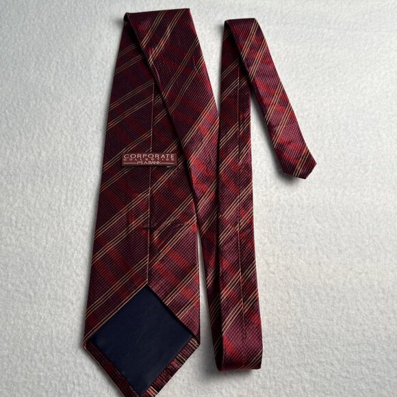 Jos.A. Bank Corporatre 100% Silk Red Gold Blue Crosshatch Plaid Men Tie 56" X 4" - Picture 7 of 8